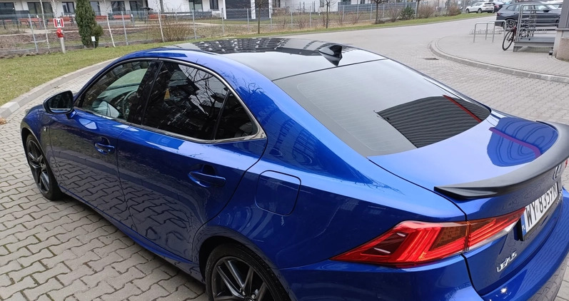 Lexus IS cena 116727 przebieg: 109000, rok produkcji 2016 z Warszawa małe 326